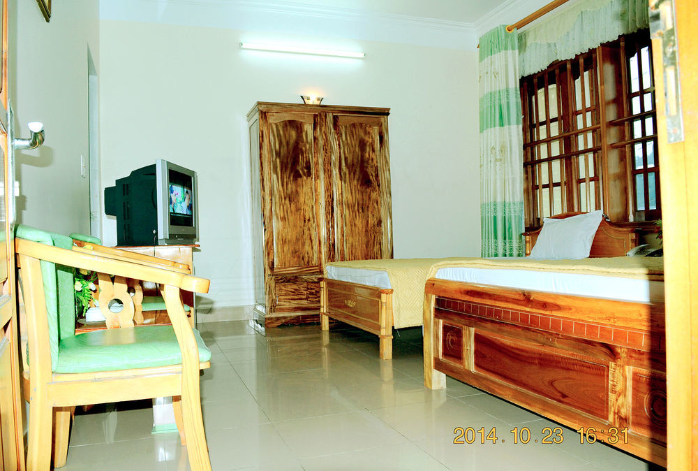 Hoang Ngoc Hotel Dong Khe Sau Eksteriør bilde