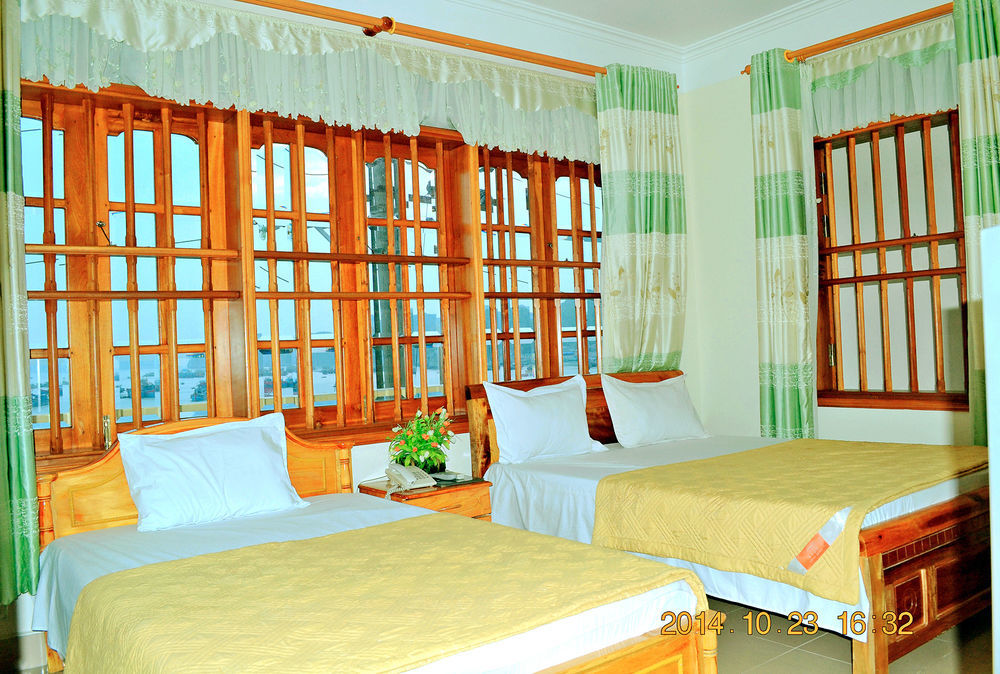 Hoang Ngoc Hotel Dong Khe Sau Eksteriør bilde