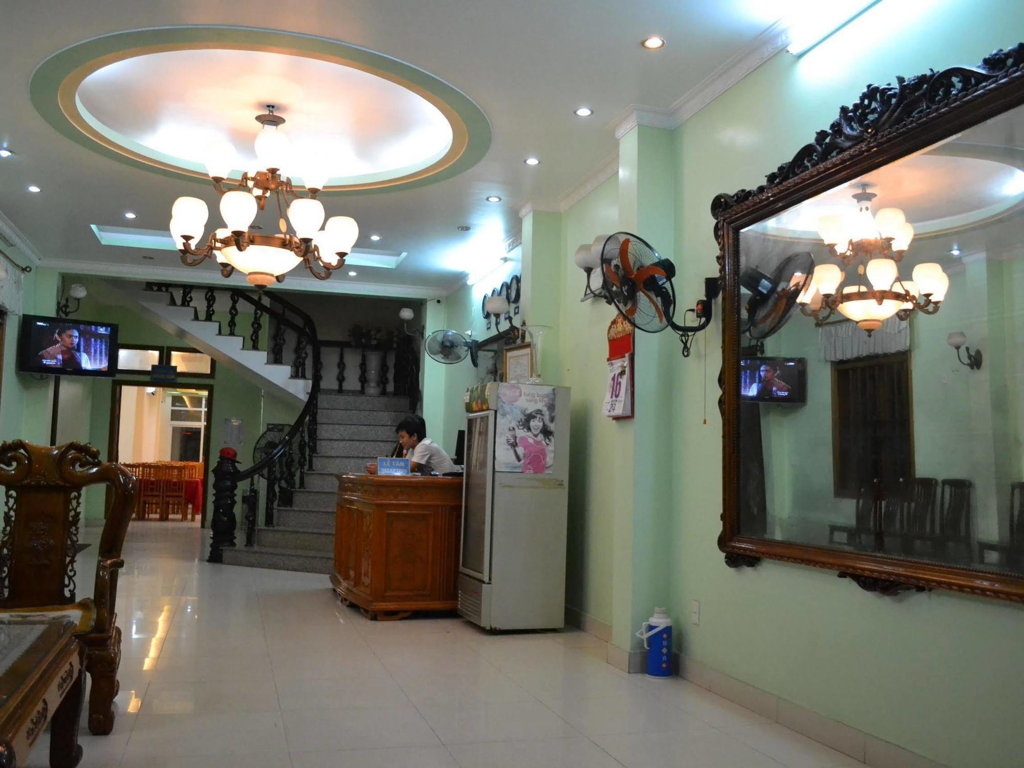 Hoang Ngoc Hotel Dong Khe Sau Eksteriør bilde