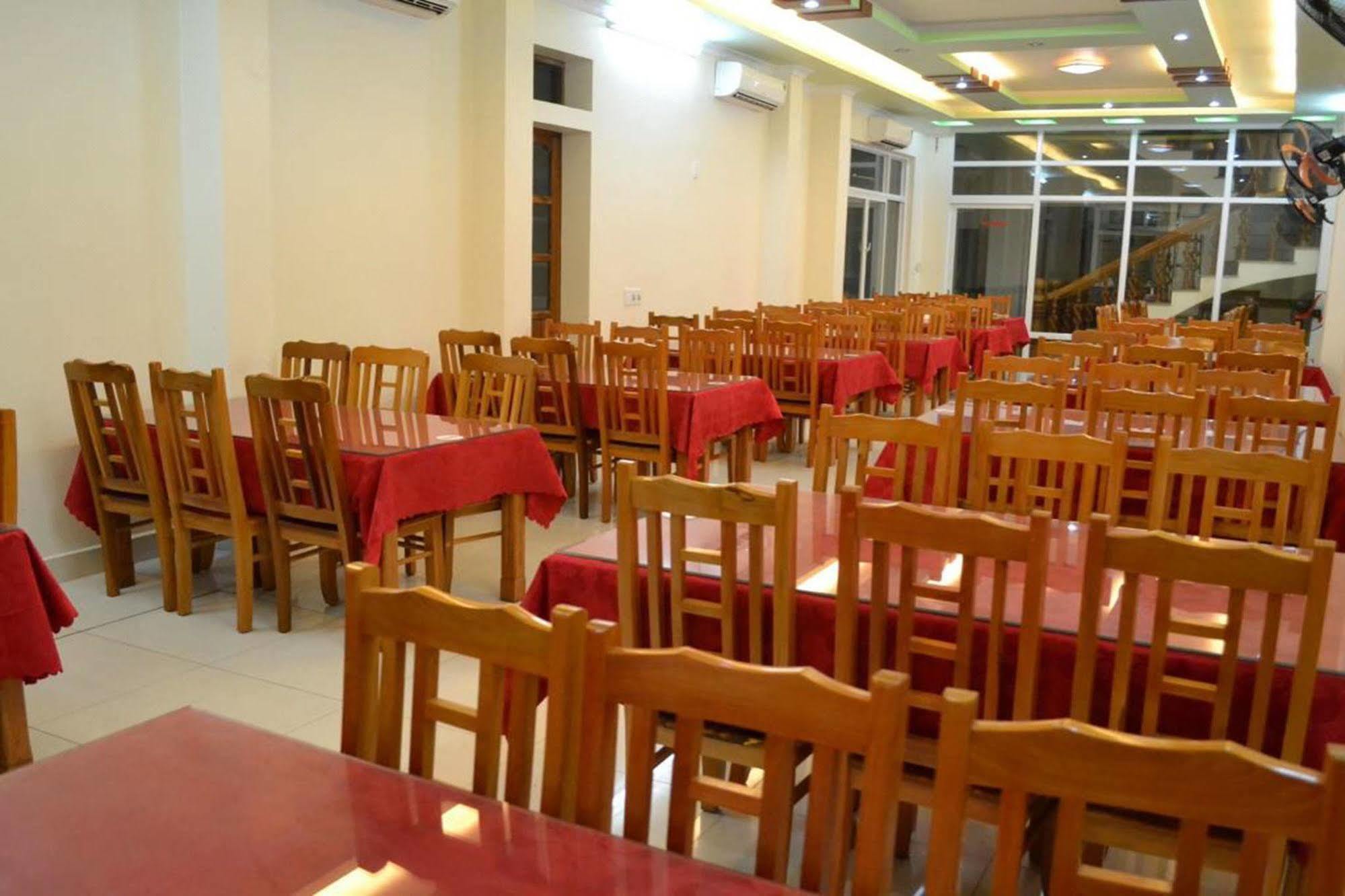 Hoang Ngoc Hotel Dong Khe Sau Eksteriør bilde