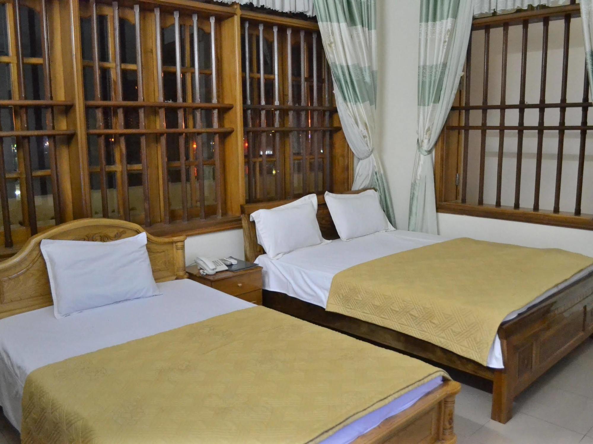 Hoang Ngoc Hotel Dong Khe Sau Eksteriør bilde
